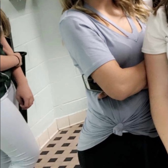 Flowy Garage Top - Picture 5 of 5